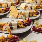 Ile można zarobić na cateringu? Przykłady i czynniki wpływające na zyski