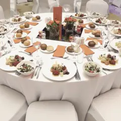 Ile kosztuje catering na 60 osób? Sprawdź ceny i opcje menu