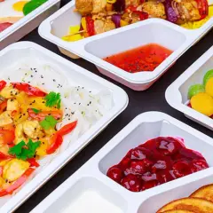 Ile kosztuje catering do domu? Sprawdź ceny i najważniejsze czynniki