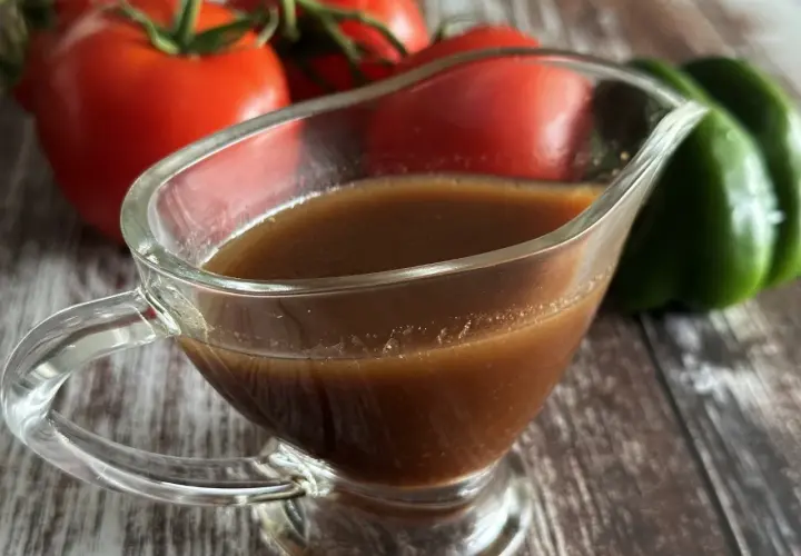 Jak zrobić sos balsamiczny do sałatki w 5 minut - proste przepisy